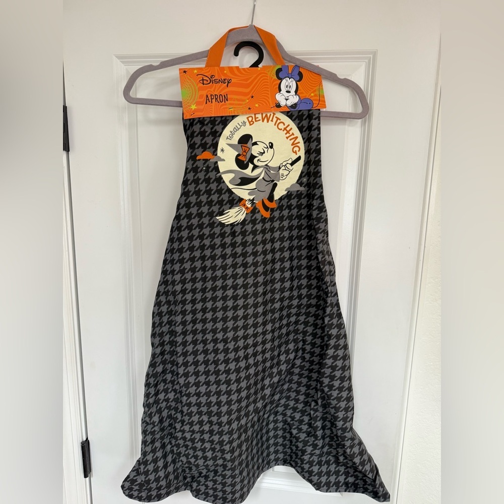 Disney Minnie Mouse Black Halloween Apron